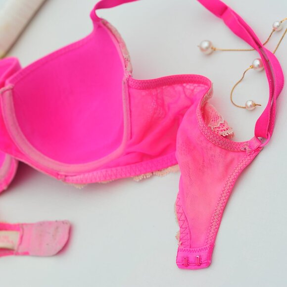 Victoria's Secret Viintage Pink Lightly Padeded Bra 36B - Picture 7 of 12